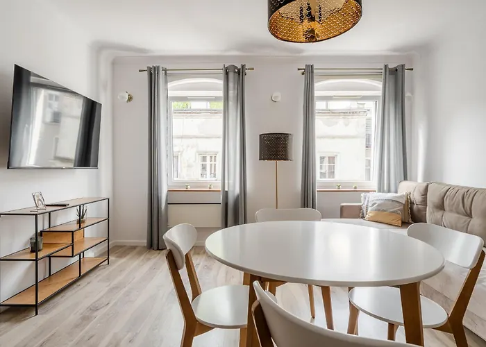 Rentplanet - Cybulskiego Ii Apartamento