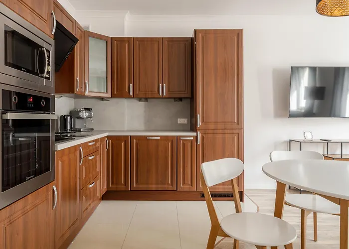 Rentplanet - Cybulskiego Ii Apartment